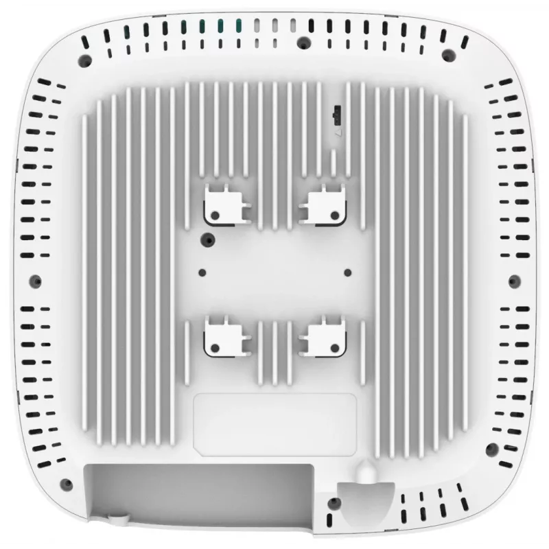XE5-8, 9608 Mbit/s, 574 Mbit/s, 4804 Mbit/s, 10,100,1000,2500,5000 Mbit/s