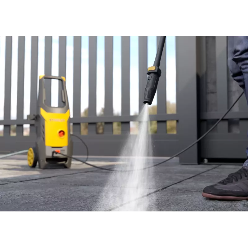 STANLEY SXPW14PE kõrgsurvepesur koos terrassipuhastiga (1400 W, 110 baari, 390 l/h) | Stanley 1400 W | 110 baari | 390 l/h
