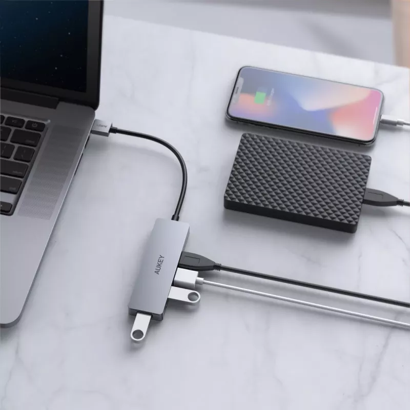 USB-jaotur Aukey CB-H36 — 4-pordiline USB 3.2 Gen 1 Type-A, host USB 2.0, 5000 Mbit/s, alumiiniumist hõbedane
