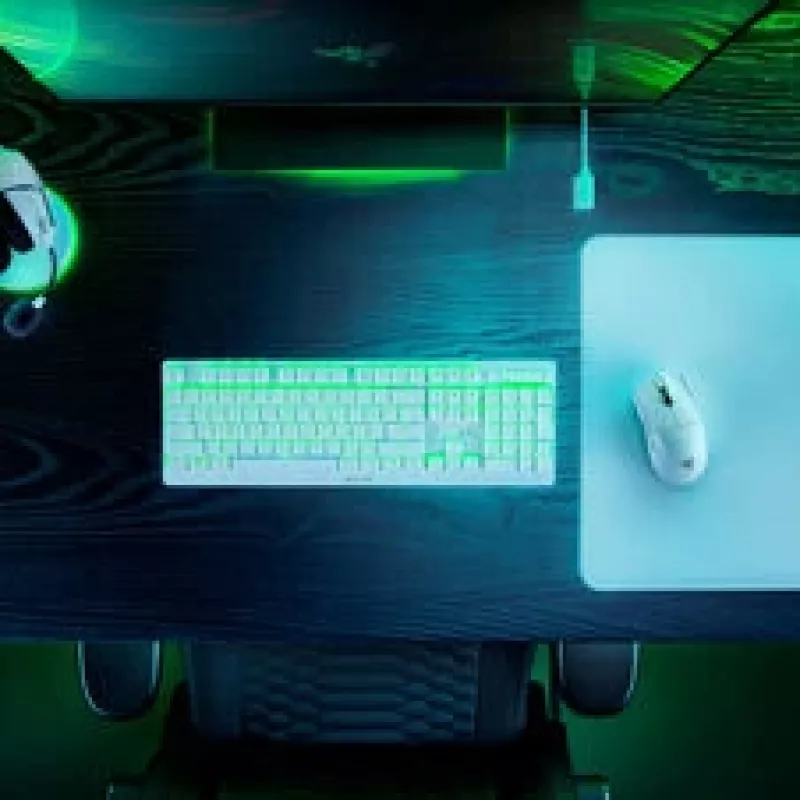 Mänguhiire ja hiiremati komplekt Razer Viper V3 Pro + Gigantus M — valge