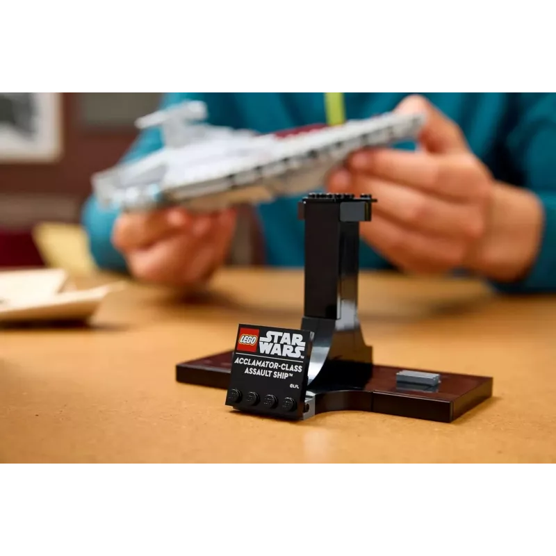 LEGO Star Wars Acclamator-klassi ründelaev komplekt 75404 — ehituskomplekt, 450 tükki, väljapanekumudel 130×150×230 mm