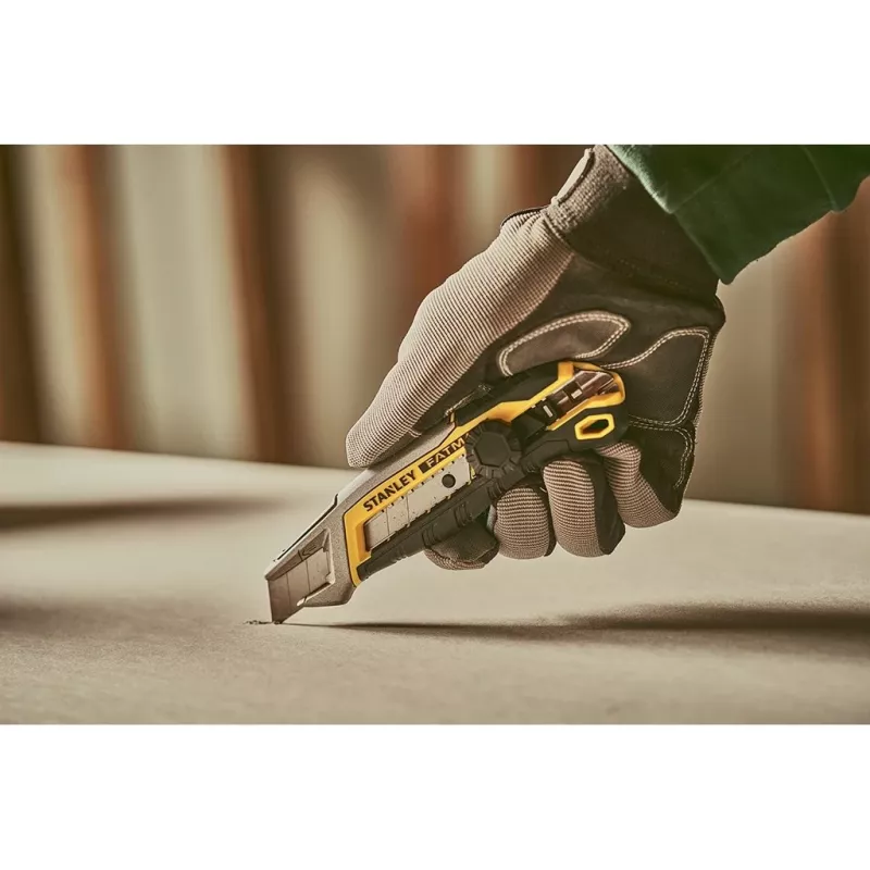 Utility knife Stanley FMHT10592-0 Must Stainless steel kollane 18mm width 165mm length