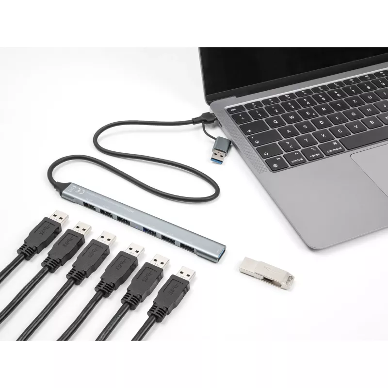 DELOCK 4 pordiga õhuke USB-jaotur — USB 3.2 Gen 1 host USB-C, 3× USB 5 Gbps USB-C + 1× USB 5 Gbps Type-A, hall, metallist