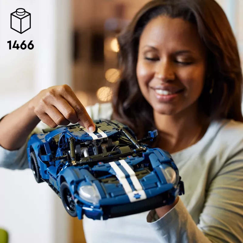 LEGO 42154 Technic 2022 Ford GT autode komplekt täiskasvanutele ehitamiseks