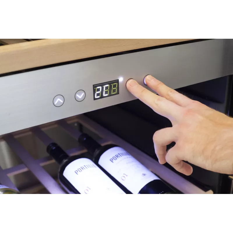 Veinijahuti Caso WineChef Pro 40 kompressor roostevaba teras 40 pudelit