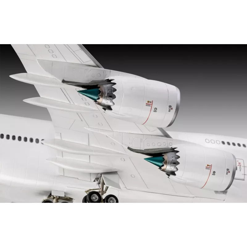 Airplane Revell Boeing 747-8 Lufthansa New Livery