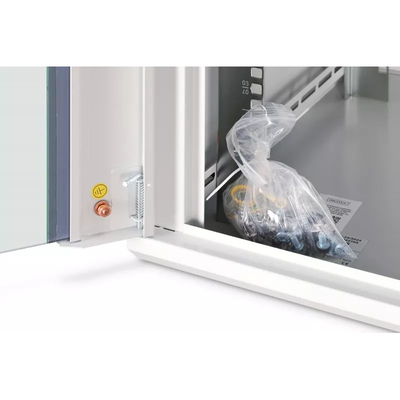 Seinale kinnitatav 19-tolline riiulikapp DIGITUS Dynamic-N DN-37106 — 9U, 600x600 mm, IP20, võtmelukk