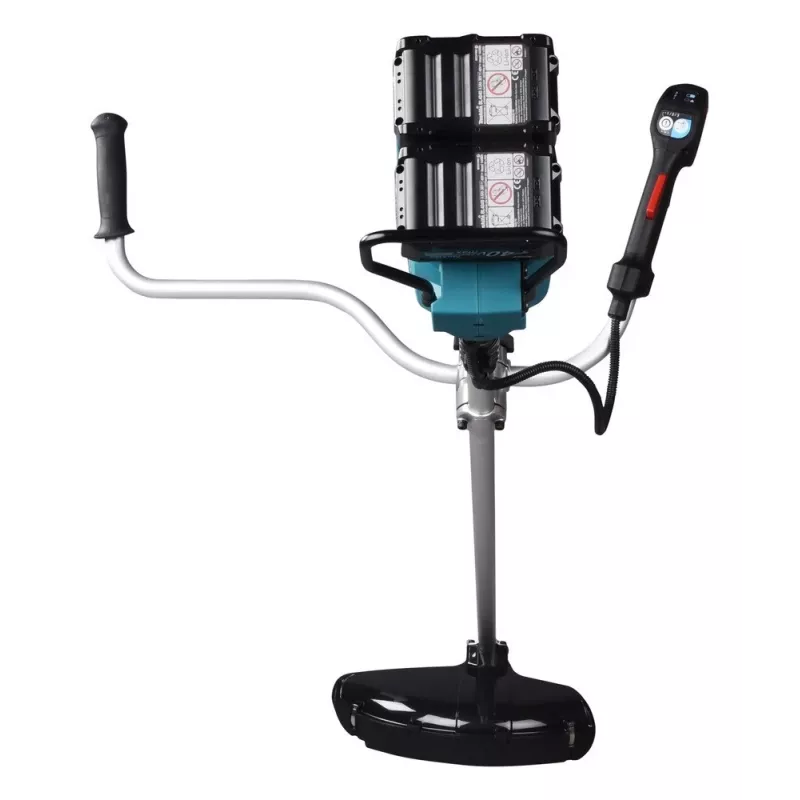 Makita UR012GZ06 aku