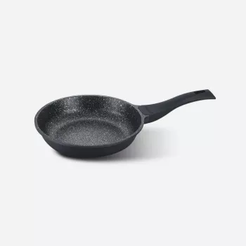 Praadimispann Pensofal Saxum 28 cm mittenakkuva pinnaga, induktsiooniga ühilduv