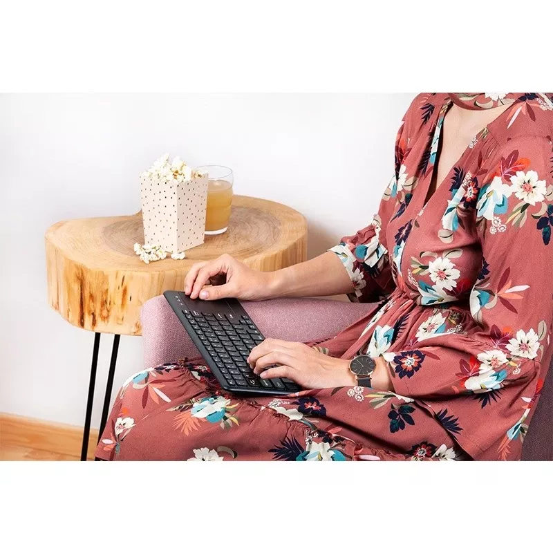 Juhtmevaba RF klaviatuur TRACER TRAKLA46367 — täissuuruses, membraaniga, puuteplaat, 2,4 GHz, must