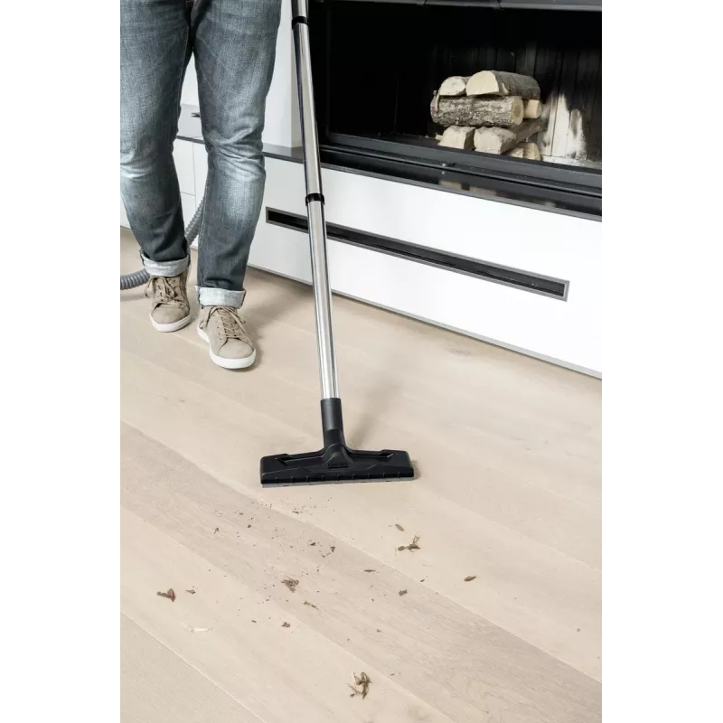 Kuivtolmuimeja Karcher AD 4 Premium — 17 L, 600 W, kotita, metallvoolik, kroomtoru