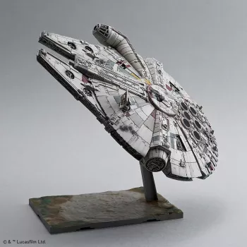 REVELL Millennium Falcon mudelikomplekt 1:144 mõõtkavas — plastmassist koostatav kosmoselaev