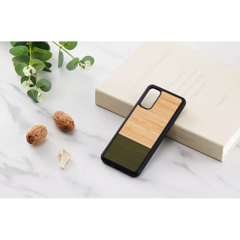 man and wood Galaxy S20 bambusmetsa must telefonikate — kaitsev tagakate Samsung Galaxy S20-le