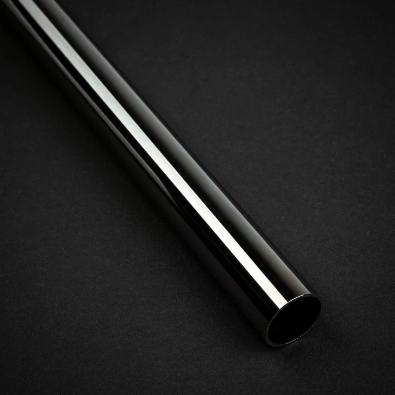 Kõva toru Bitspower None Chamfer Brass 14mm AD, 500mm, must läige