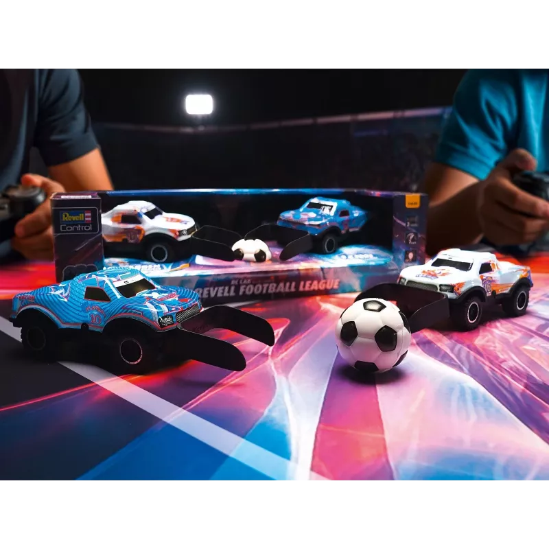 REVELL RC CarRevellFootballLeague 24689 46895
