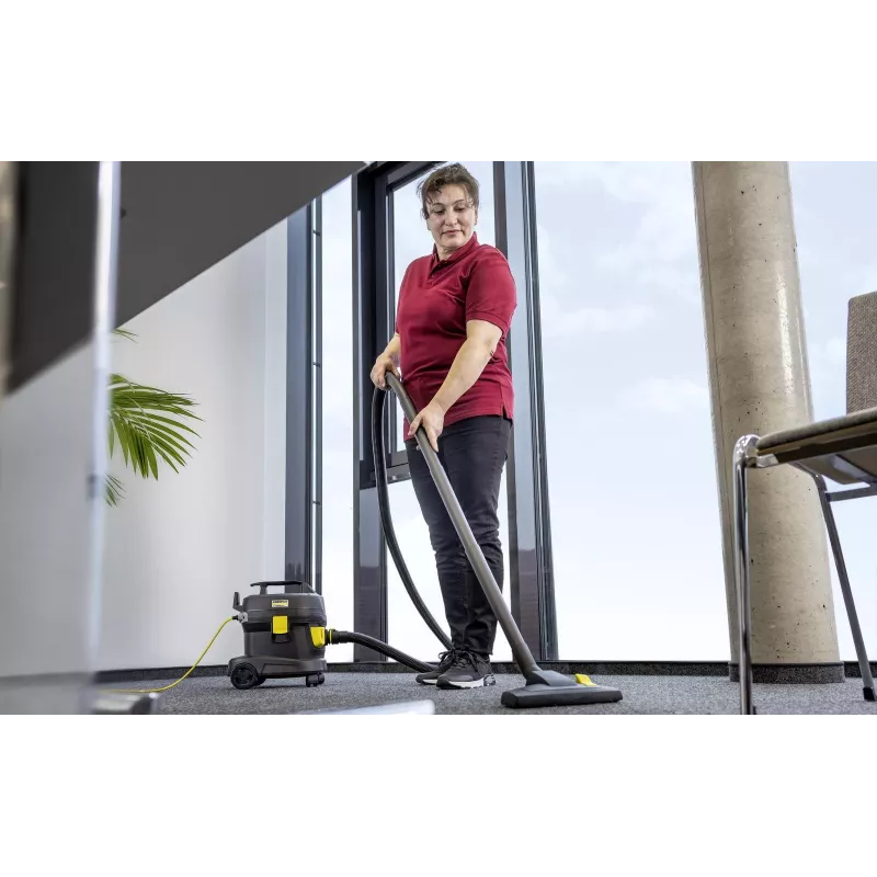 Tolmuimeja | KARCHER | Sisendvõimsus 850 W | Tolmumahutavus 11 L | Trummelimeja | Puhastustüüp Kuiv | Tolmumahuti Tolmukott | Värv Must | 1.527-222.0