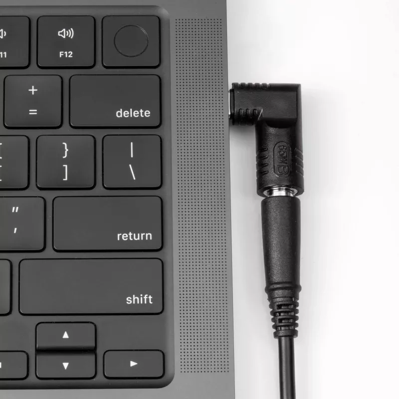 Akyga AK-ND-D16 DC 6,0 x 4,4 mm + tihvt – USB-C PD adapter sülearvutilaadijale, 65 W