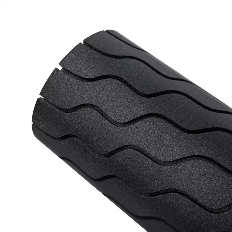 Therabody rullmassaažija Theragun Roller Universal Must — 5 kiirust, vibreeriv, 1,5 kg, 12 V, 180 min aku