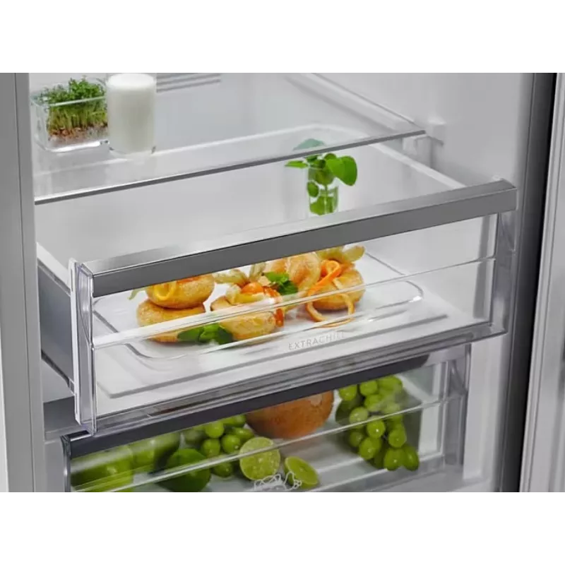 Külmkapp-sügavkülmik ELECTROLUX LNT7ME36G2