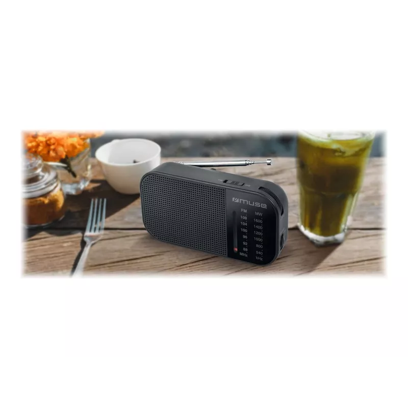 Kaasaskantav raadio Muse M-025 R — MW/FM, must, patareitoitel, kompaktne (32×130×70 mm)