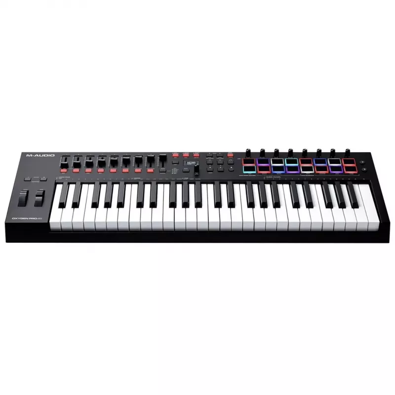 M-Audio Oxygen Pro 49 MIDI klaviatuurkontroller — 49 klahvi, 16 padja, 9 faderit, OLED-ekraan, USB, MIDI-väljund
