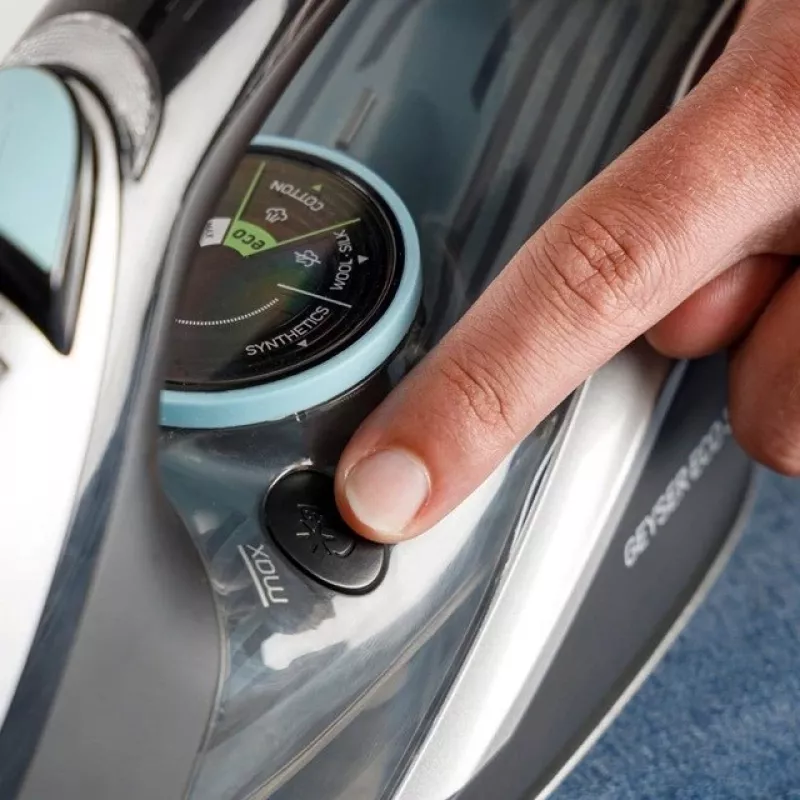 Auru- ja kuivtriikraud Taurus Geyser Eco 3200 W, 220 g/min aurulöök, anodeeritud tallaga, must