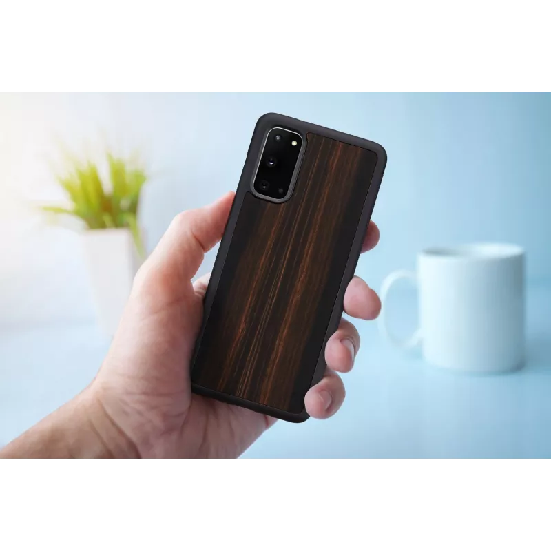 Nutitelefoni ümbris Man and Wood Galaxy S20 eebenmust — Samsung Galaxy S20 kaitseümbris