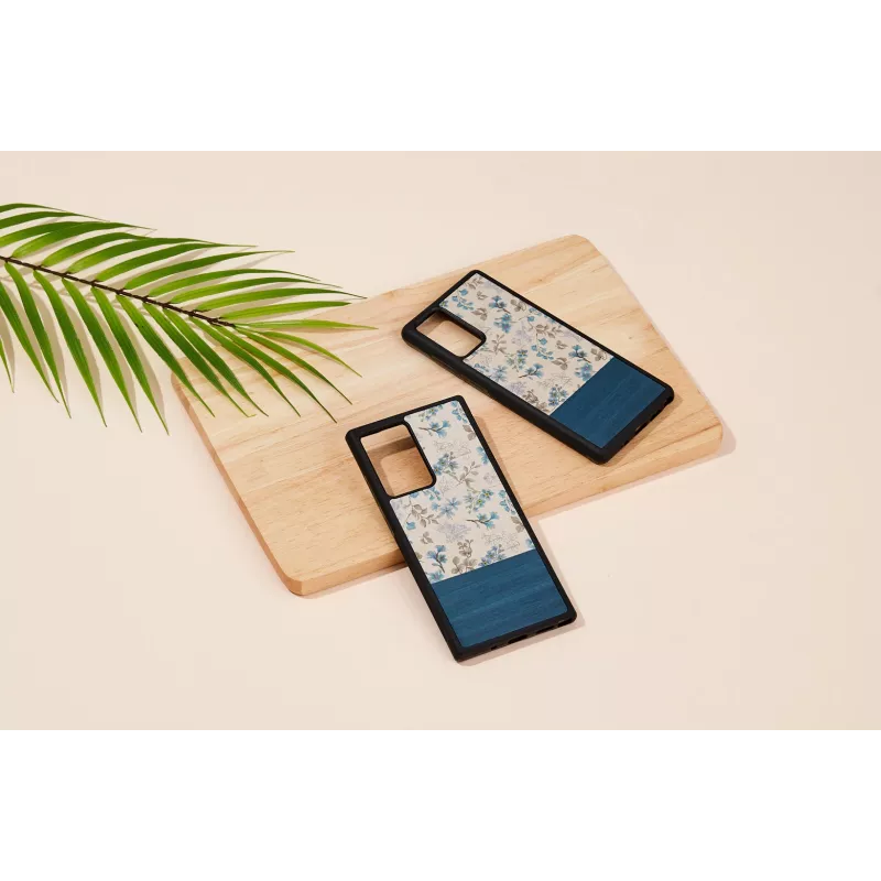 Telefoniümbris man and wood Samsung Galaxy Note 20 Ultra jaoks — sinine lill mustal