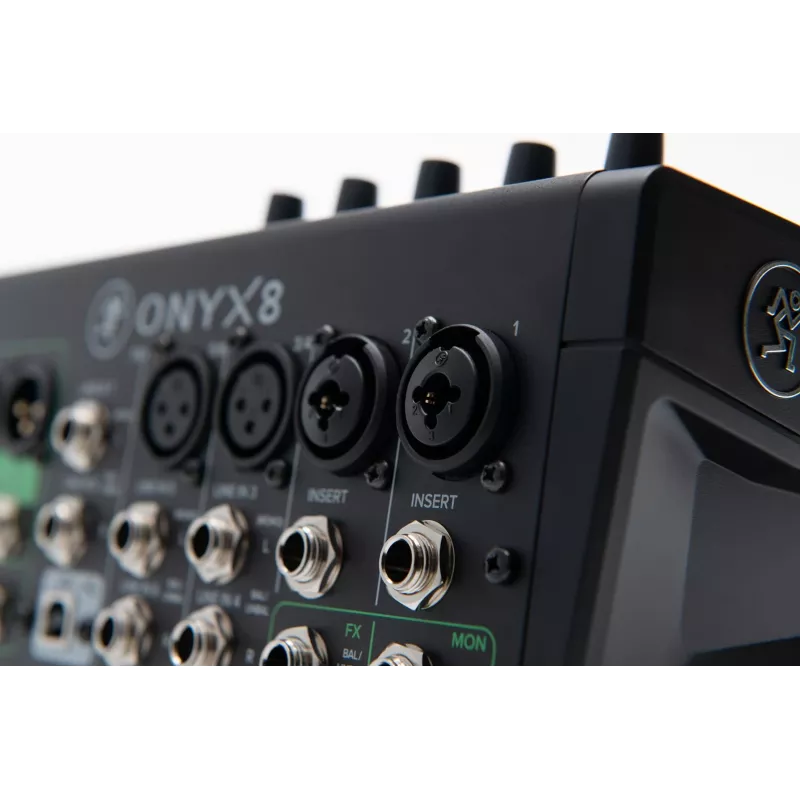Mackie Onyx 8 - analoogmikser USB-ga