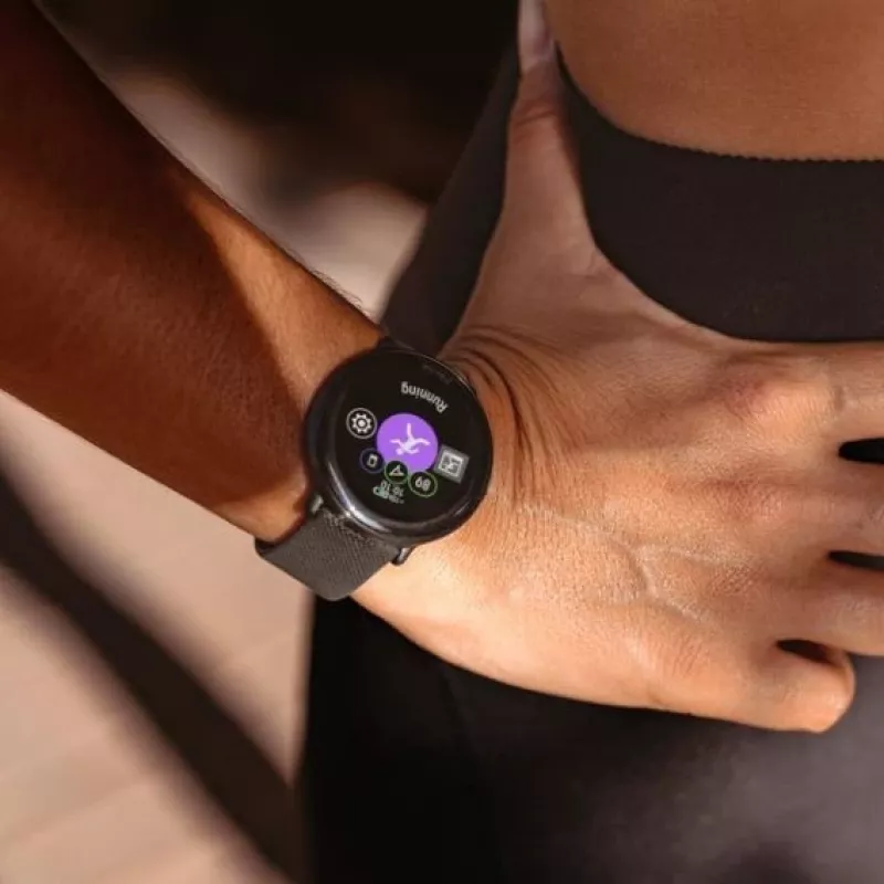 Polar Ignite 3 - Spordikell rihmaga - silikoon - Rihma suurus: S/L - Ekraan 3,3 cm (1,28) - 32MB - Bluetooth - 35 g - Öömust (900106234)