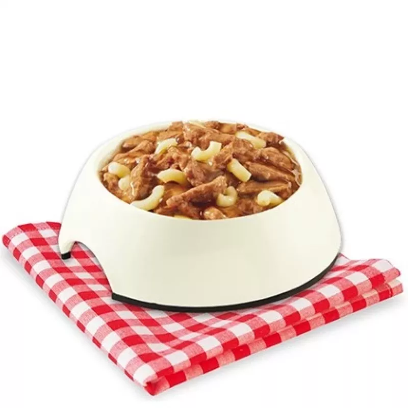 STUZZY Sfilaccetti vasikalihaga pastaga - märg koeratoit - 100 g