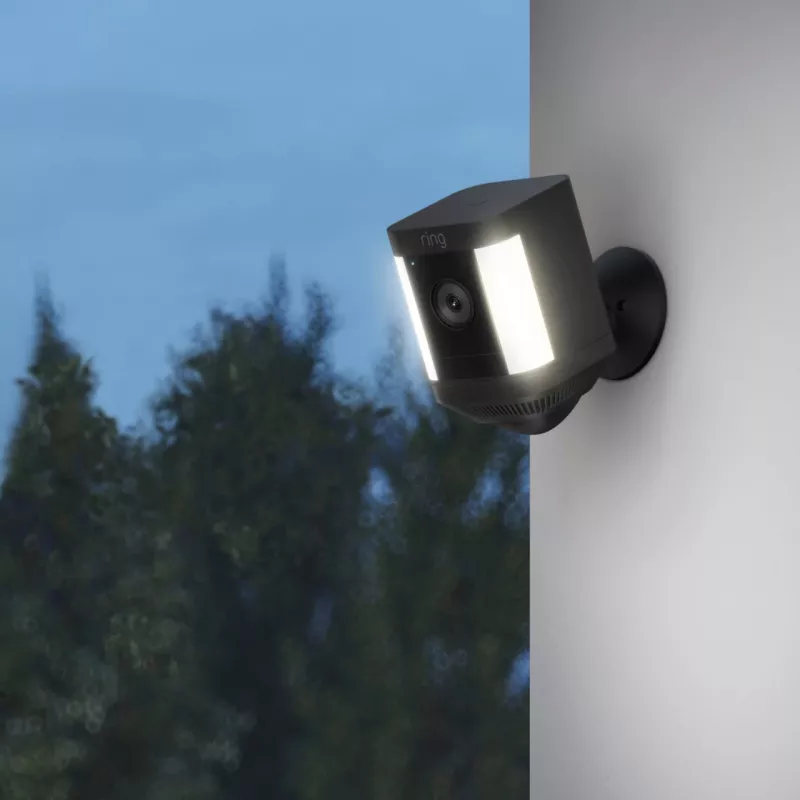 Ring Spotlight Cam Plus Battery - IP-turvakaamera - välistingimustesse - juhtmevaba - lakke/seinale kinnitatav - must - karp