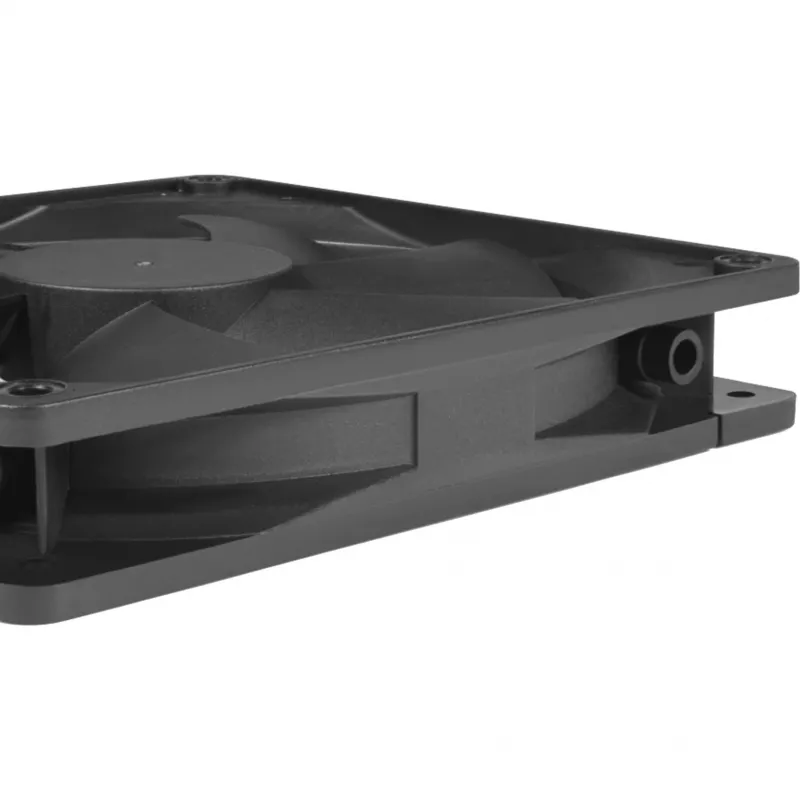 Alphacool Core 140mm PWM korpuse ventilaator 2500rpm must
