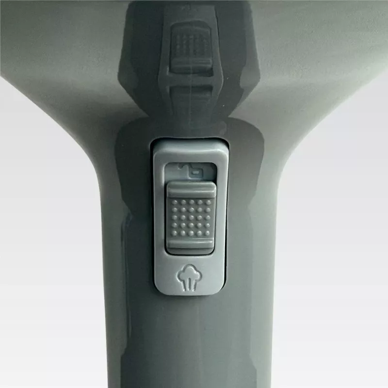 Auruti Maestro MR-358 1600W, käes hoitav riideauruti vertikaalseks aurutamiseks