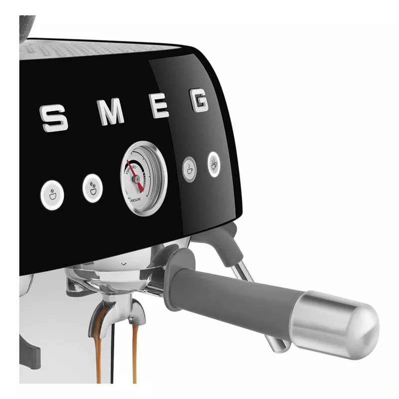 SMEG EGF03BLEU Espressomasin. Kaffeevollautomat 50s stiilis. must