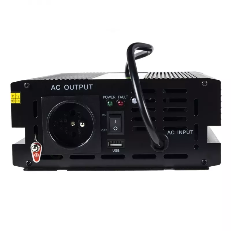 Toiteinverter roheline Cell INV07, alalisvool 12 V vahelduvvoolule 230 V, 300 W, 50 Hz, C-tüüpi pistik, must