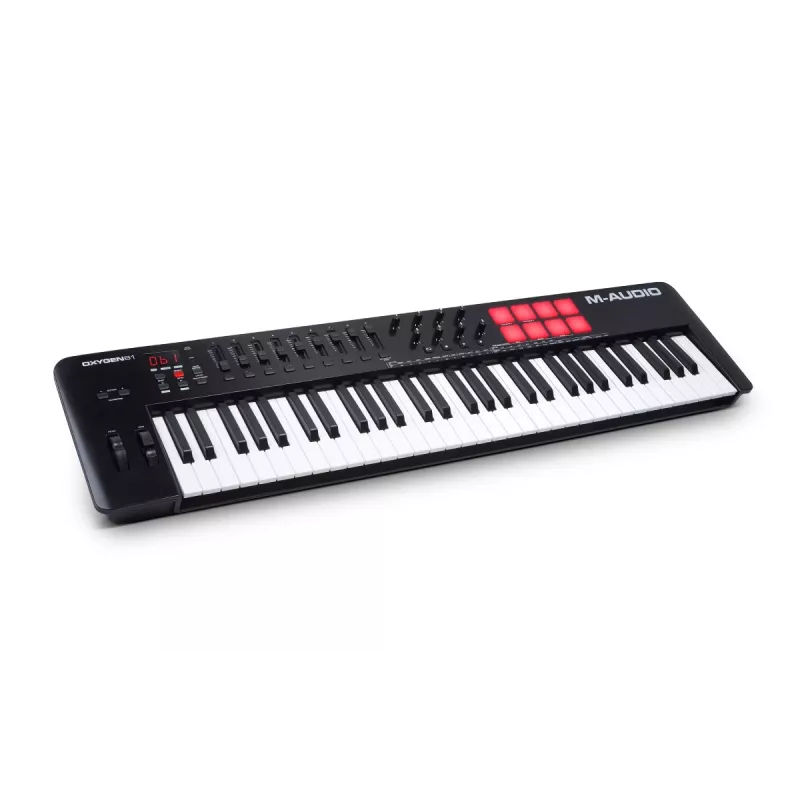MIDI-klaviatuur M-Audio Oxygen 61 MKV — 61 klahviga USB-kontroller 16 padja, 8 nupu, ekraani ja pitch-bend'iga (must)