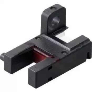 Fotoelektriline kahvelsensor Panasonic PM-R65-P, R-tüüpi, valgus-/pimeduslülitus, 5–24 V DC