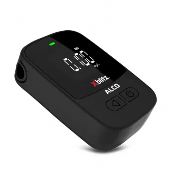 Käeshoitav elektrokeemiline alkomeeter Xblitz ALCO — BAC 0–4%, täpsus 0,05%, LCD, 5 huulikut, 2×1,5V patareid