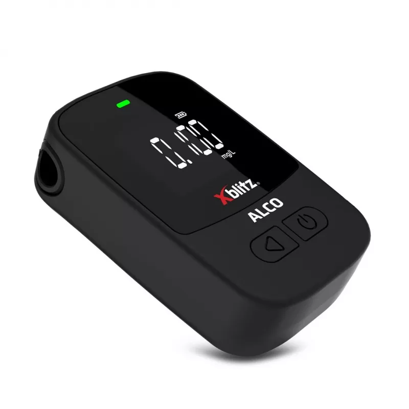 Käeshoitav elektrokeemiline alkomeeter Xblitz ALCO — BAC 0–4%, täpsus 0,05%, LCD, 5 huulikut, 2×1,5V patareid