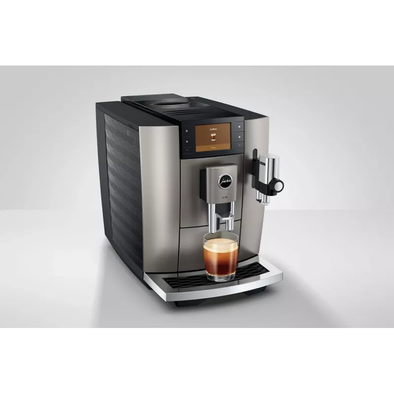 Espressomasin JURA E8 Täisautomaatne 1,9 L Hõbedane — 15 bar, 3,5-tolline ekraan, veski, piimavahustaja