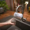 Kraaniveefilter BRITA ON TAP V CU CE2 (1052067) — 4-astmeline, 600 l mahutavus, 3 režiimi, 5 adapterit, valge