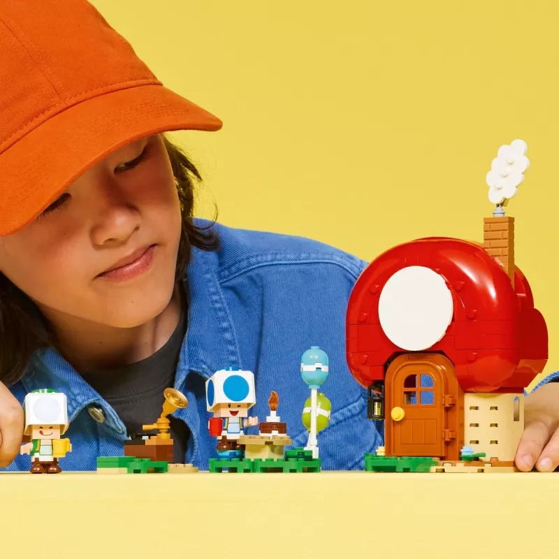 LEGO Super Mario pidu Kärnkonnamajas komplekt 72041 interaktiivsete mängufunktsioonidega