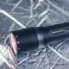Ledlenser P7 must käeshoitav LED-taskulamp
