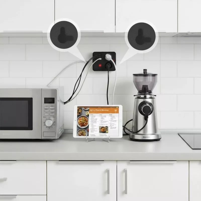 Pikendusjuhe MACLEAN MCE388 B — 2 pistikupesa, 3×USB A, 110–120 V 50/60 Hz, 2500 W, 3 m kaabel, must