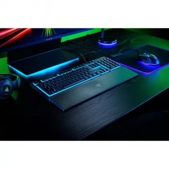 Mänguriklaviatuur Razer Ornata V3 X Full-size USB, membraanlülitid, RGB LED taustvalgustus, randmetugi, 1000 Hz küsitlussagedus, must