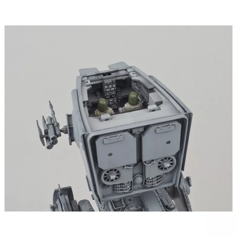 Soomukimudeli komplekteerimiskomplekt REVELL AT-ST mõõtkavas 1:48, kõrgus 182 mm