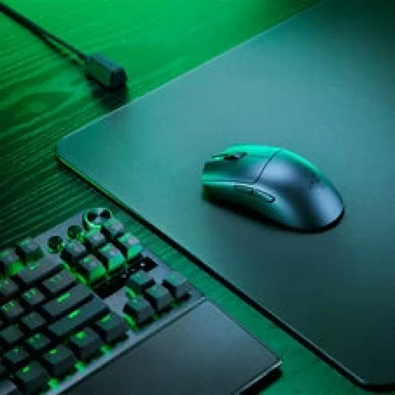 Mängurihiire ja hiiremati komplekt Razer Viper V3 Pro + Gigantus M, must