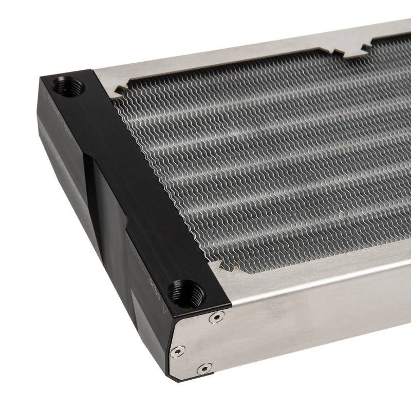 Vesijahutusradiaator Aqua-Computer Aqua radical 2 – alumiiniumist jahutussüsteem (mudel 33703)