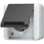 Pistikupesa CEE 7/3 Jung 820 W — IP44 termoplastkest, 250 V 16 A, must/valge